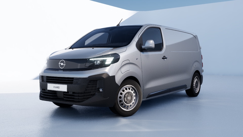 Silberner Opel Vivaro Ultra Kastenwagen, vor einem minimalistischen, hellen Hintergrund